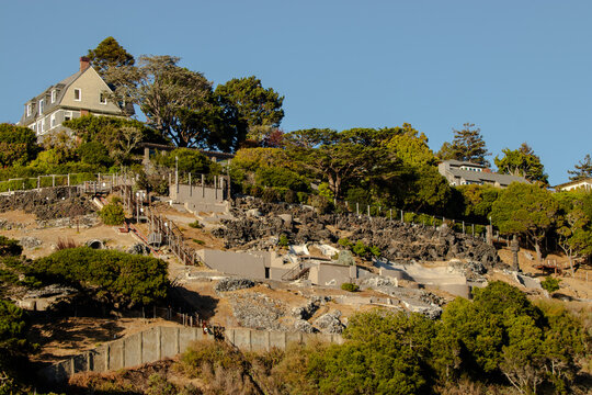 Tiburon California Lava House
