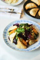 Spinach salad with roasted pumpkin and cheese