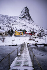 Fototapeta premium Pointed mountain at the Lofoten islands