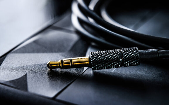 audio mini jack connector and wires close up view