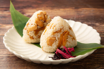 大分の鶏めしおにぎり