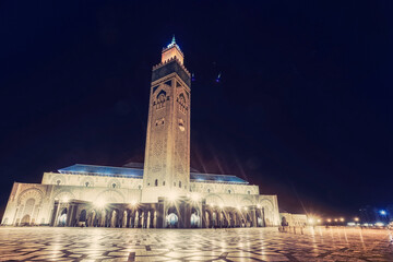 Fototapeta na wymiar Casablanca Grand Moche mosque at night in Morocco