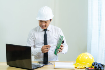 Electronic architect presents new projects online.