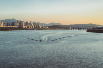 반포대교와 잠수교가 보이는 한강