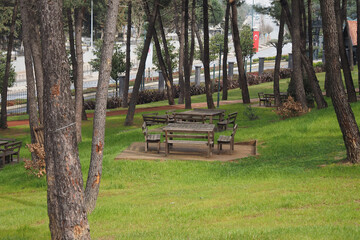 Close-up of a wooden picnic table in istanbul 