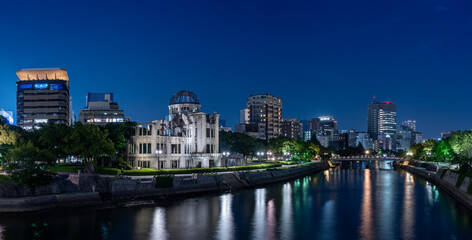 Fototapeta na wymiar Panoramic view of Hiroshima city with Atomic Bomb Dome in Hiroshima Peace Memorial Park at night.