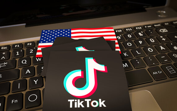 United States Of America, tiktok logo, social media image - social media visual design - (3D Rendering)
