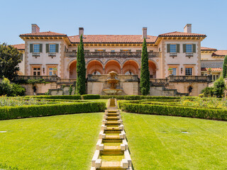 Sunny view of the garden of Philbrook Museum of Art