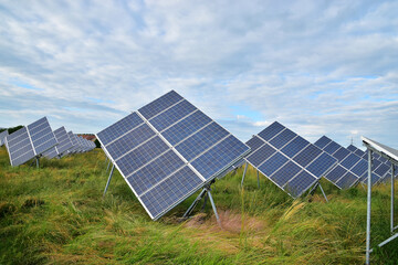 solar plant renewable sun power technology - 633064306