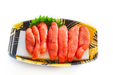 食品トレーに並ぶ明太子