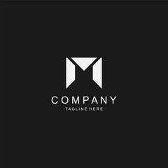 Fototapeta premium Minimal and simple letter M for initial logo