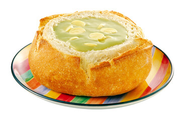 pão italiano com sopa de legumes e cogumelos frescos sobre prato decorado isolado em fundo...