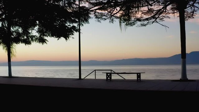 Sunrise in Ajijic next to the chalapala&acute;s Lake
