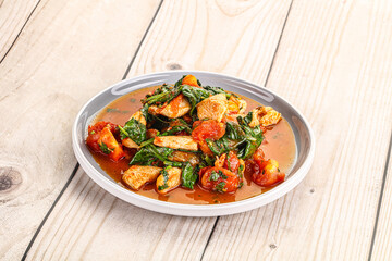 Chicken with tomato and spinach