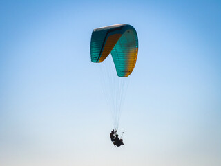 Parapentes au dessus de la dune du Pyla Photo en drone