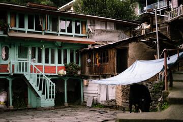 Fototapeta na wymiar Houses of Himachal Pradesh made from wood