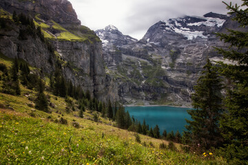 Fototapeta na wymiar Lago de Suiza