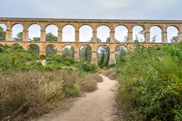 Obraz premium Voyage tourisme espagne Tarragone pont du Diable aqueduc Ferreres
