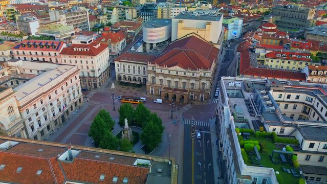 Aerial view of the Old Square with a monument to the artist and inventor Leonardo da Vinci next to the La Scala opera house theatre. Vittorio Emmanuele gallery in Milan Italy 23.08.2023