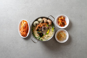 Kalguksu Dumpling Seafood Dumpling Hot Pot noodle Korean food dish