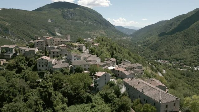 Drone footage over "Pierosara" a little town at the beautiful "Gola della Rossa" - Frasassi Caves
Marche - Italy