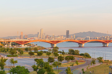 Obraz premium 서울 여의도 한강 성산대교