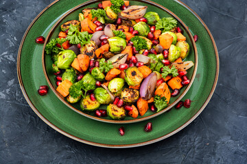 Warm salad with fried vegetables