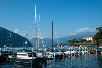 Obraz premium lake iseo villages on the shores of lake lovere iseo and monte isola