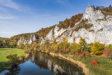 Danube with Kreuzfelsen in the autumnal Upper Danube Valley, Upper Danube Nature Park, Gutenstein, Sigmaringen District, Swabian Alb, Baden-Wuerttemberg, Germany