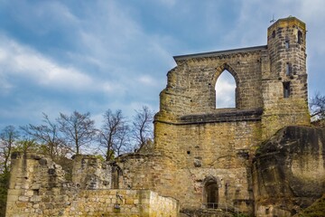 Ruins of the church in Oybin, Germany - 633676967