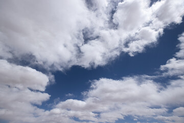 Fototapeta na wymiar Cloudy sky landscape in Tibet,China