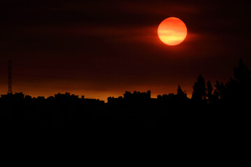 Fototapeta premium Puesta de sol en Lisboa