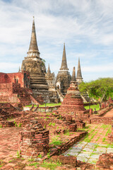 Fototapeta premium Scenic ruins of Wat Phra Si Sanphet in Ayutthaya, Thailand