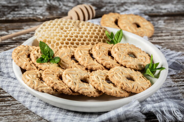 Shortbread cookies with honey.