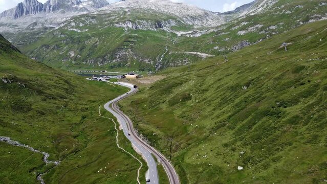 Graub&uuml;nden, Schweiz: Der Oberalppass von oben