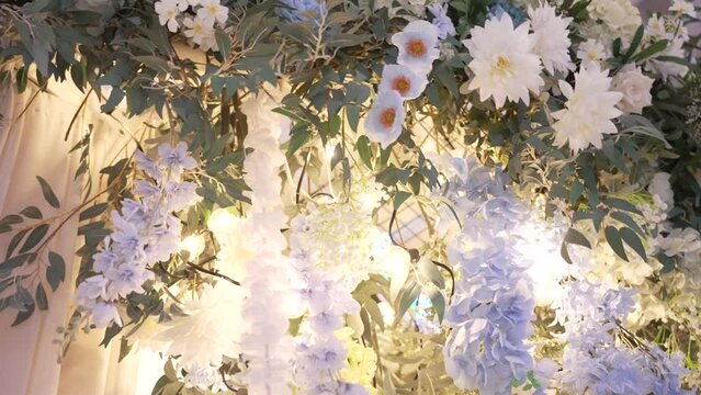 The layout and decoration of the wedding scene, wedding gifts