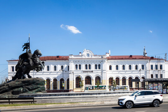 Railway station and the old station building. Monument to knights - the appanage prince of Serpukhovsky Vladimir Andreevich the Brave and Prince of Moscow Grand Duke of Vladimir Dmitry Donskoy