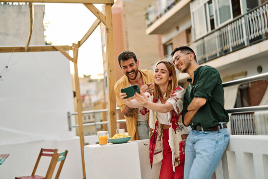 woman man selfie photo friend youth young party friendship fun smartphone happy outdoor group drink lifestyle summer together terrace leisure