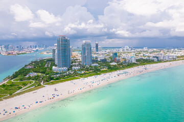 Obraz premium Miami. Miami Beach Florida. Panorama of South Miami Beach FL. Atlantic Ocean. Beautiful seascape. Turquoise color of sea water. Summer vacation in Florida. Aerial view on Hotels and Resorts on Island