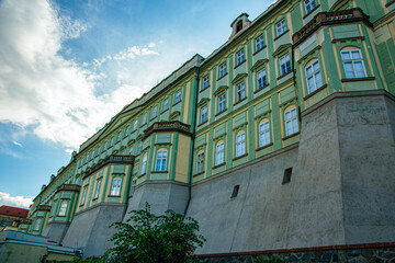 Obraz premium building with sky