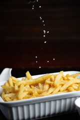 Peixe Empanado com Batatas frita