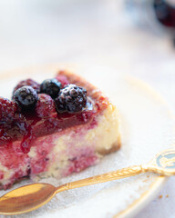 Red fruit cheesecake