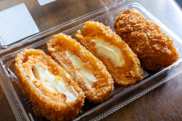 とても美味しい日本の明太チーズコロッケ