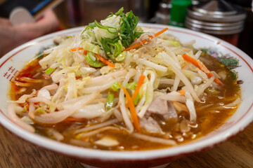 日本の鳥取県米子市のとても美味しいみそ野菜激辛ラーメン