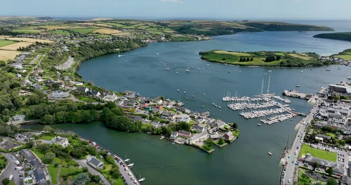 A picturesque views of the resort town of Kinsale 4k