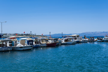 Fototapeta na wymiar Boats Waiting on Izmir Cesme Beach