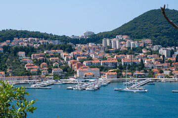 Fototapeta na wymiar Beautiful view of the city of Dubrovnik in Croatia. Old Croatian town, marina, houses with red clay roofs