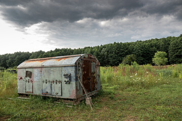 old rusty truck in the field