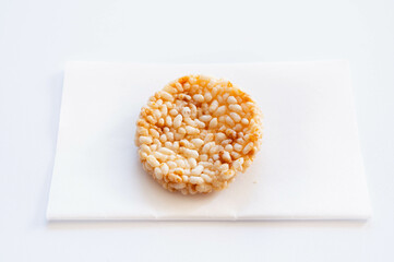 もち麦入りせんべい