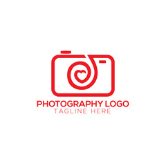 Vector thin line icon, camera silhouette.
